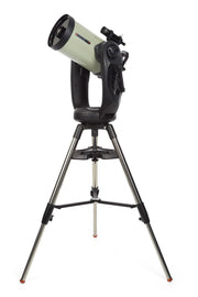 Celestron CPC 925 GPS Schmidt-Cassegrain computerized telescope with a large optical aperture and sturdy mount.