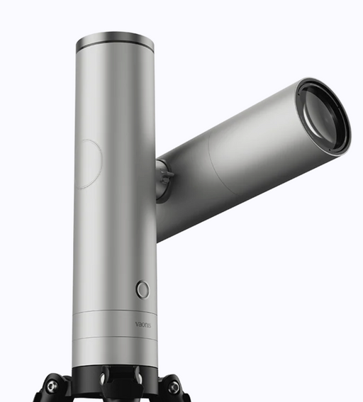 Vaonis Atlas Single telescope with 80mm imaging module, used for astrophotography and stargazing, displayed with accessories.